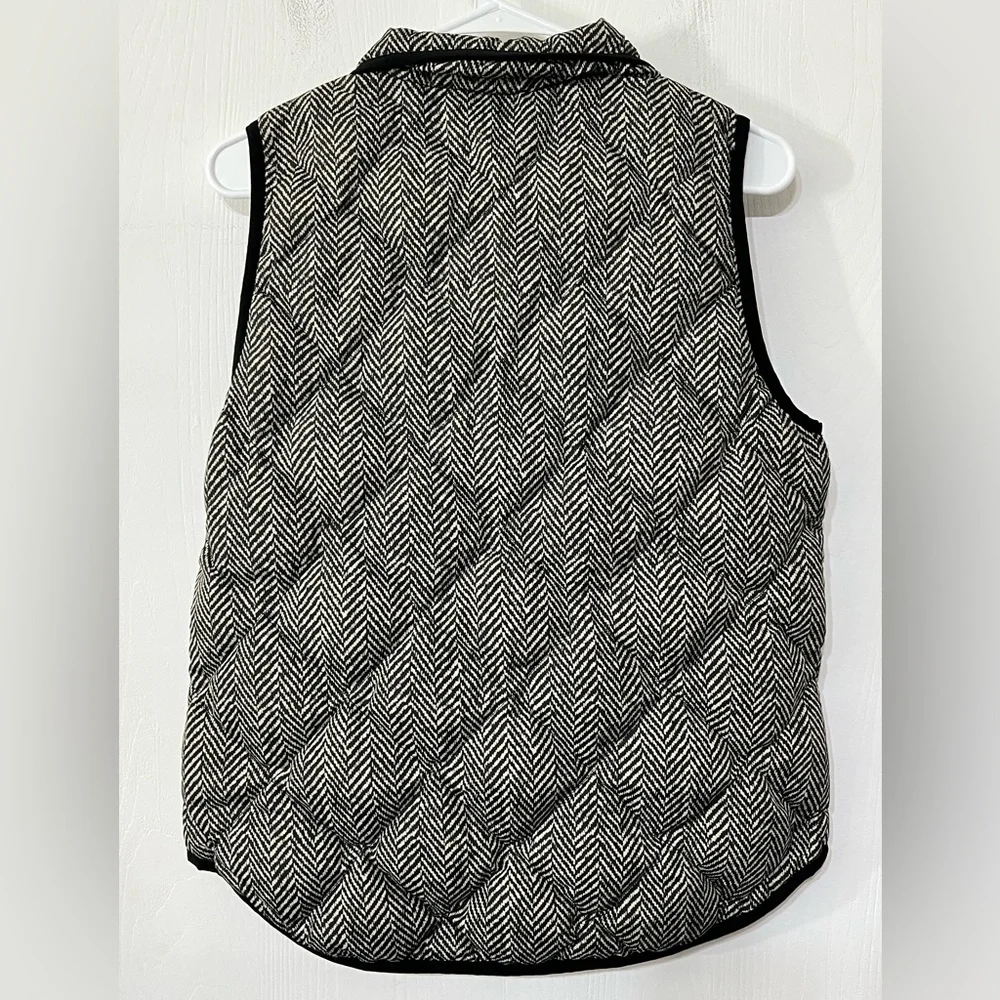 J. Crew Chevron Herringbone Quilted Puffer Vest Black
